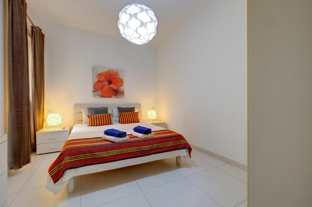 Modern Apartment Steps From Balluta Bay سليمة المظهر الخارجي الصورة