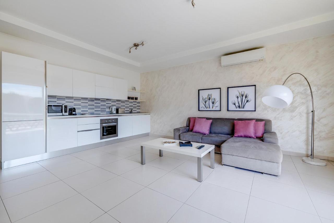 Modern Apartment Steps From Balluta Bay سليمة المظهر الخارجي الصورة