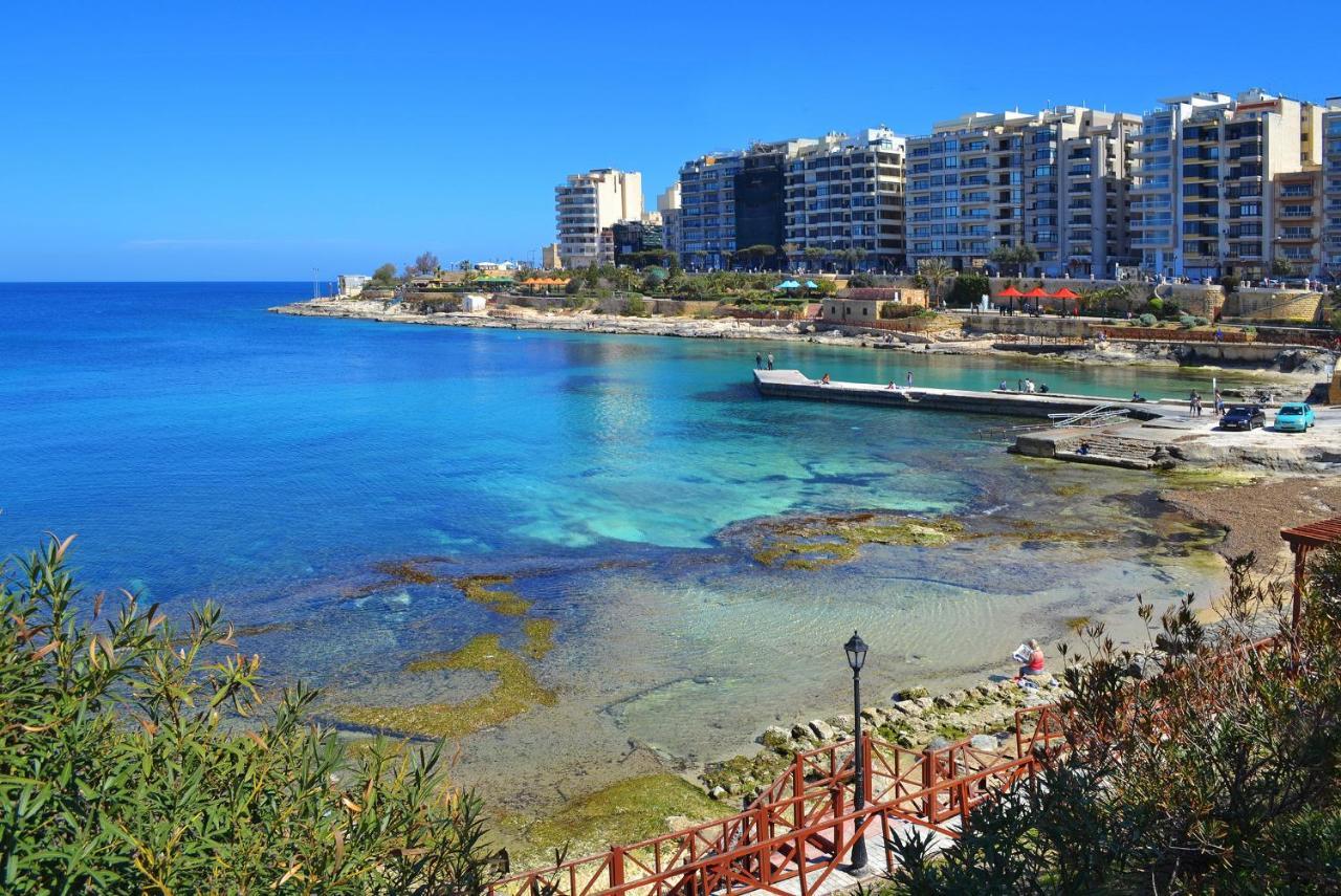 Modern Apartment Steps From Balluta Bay سليمة المظهر الخارجي الصورة